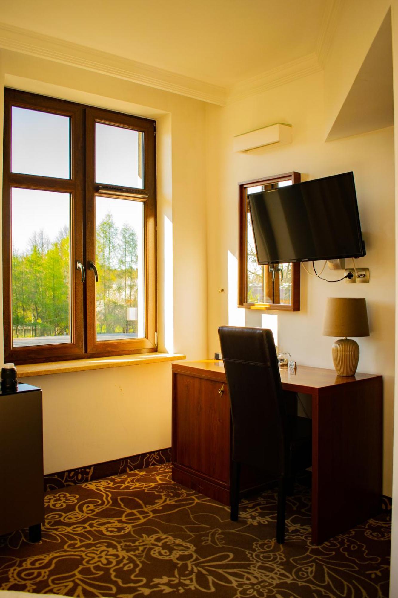 Hotel Pruski Orneta Bagian luar foto