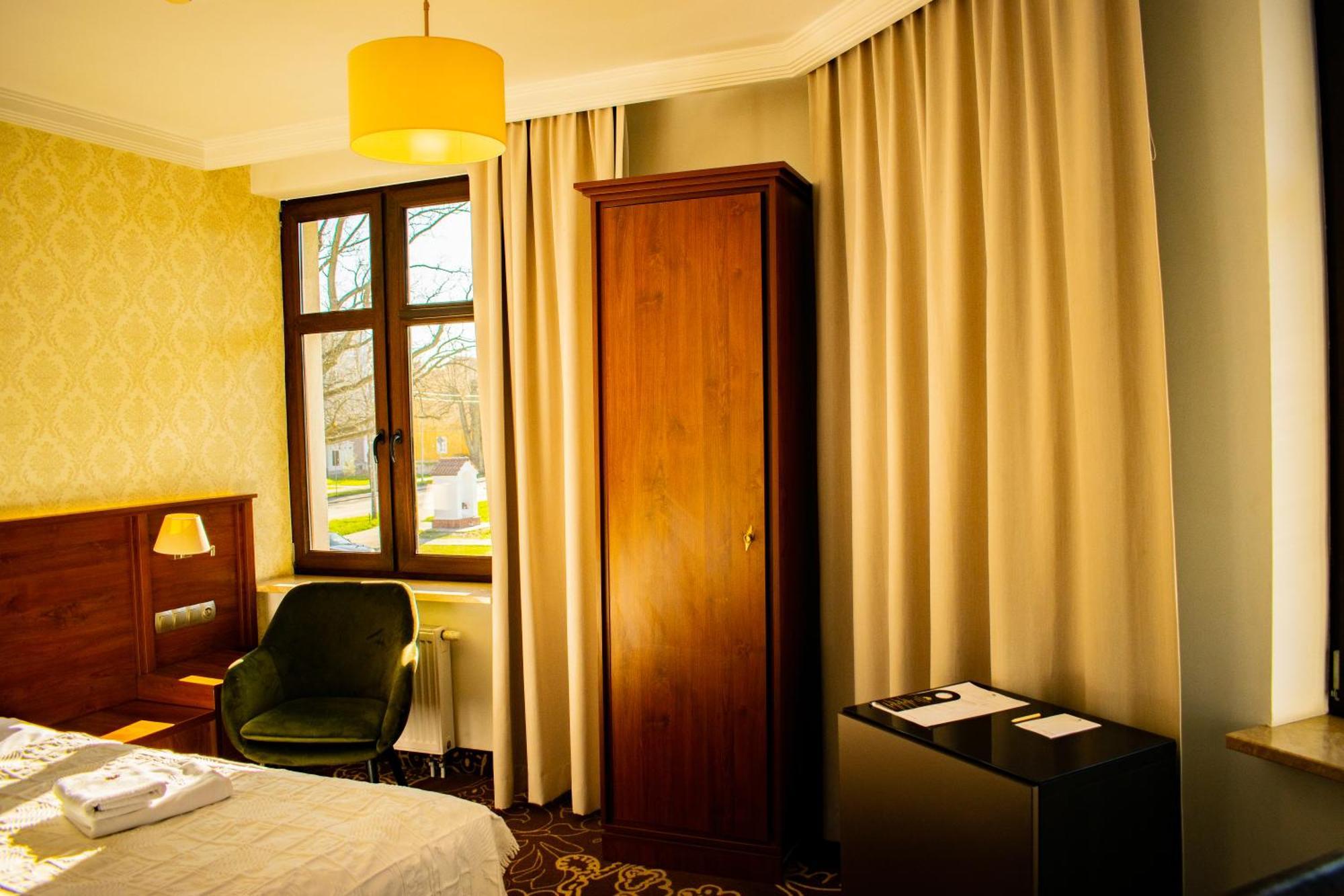 Hotel Pruski Orneta Bagian luar foto