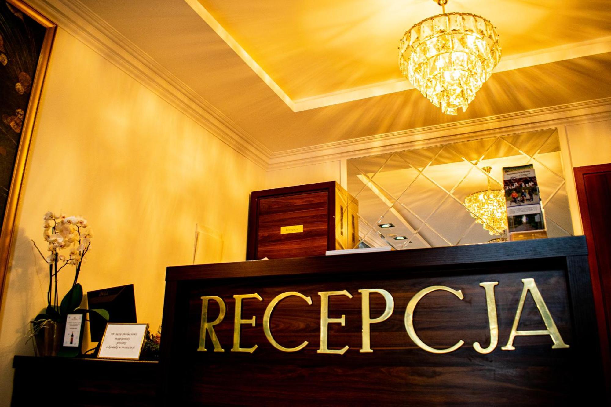 Hotel Pruski Orneta Bagian luar foto