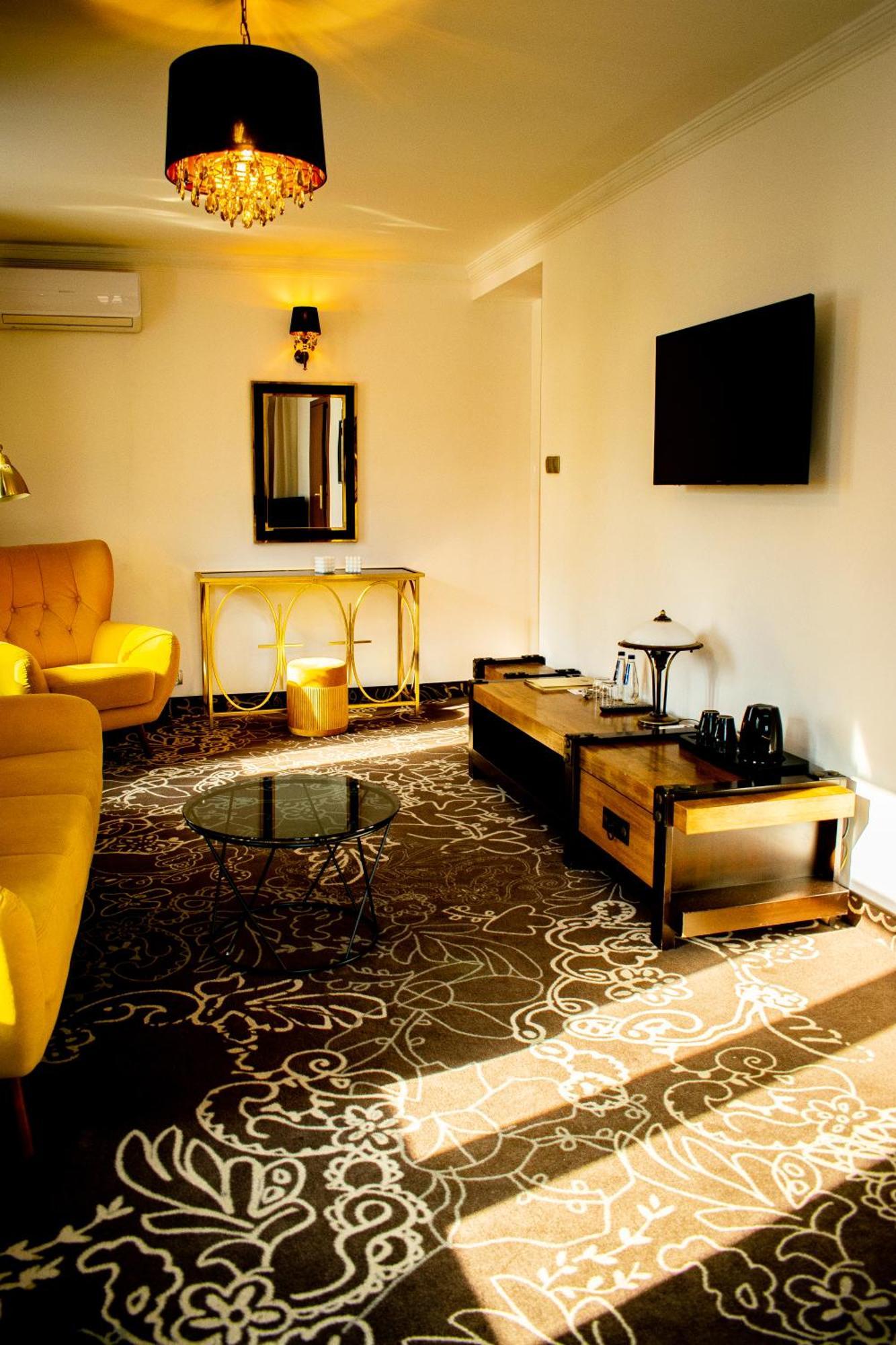 Hotel Pruski Orneta Bagian luar foto